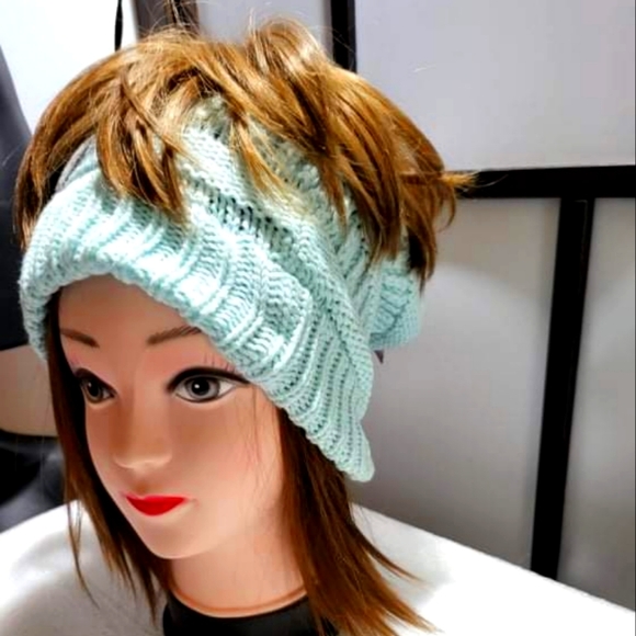 Accessories - Ponytail Beanie